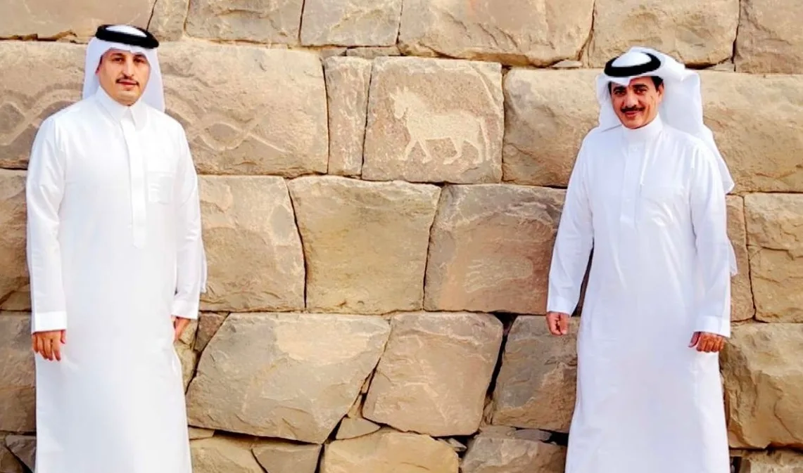 أمير نجران يرحب برئيس الجمعية السعودية للإعلام والاتصال ويقوم العنزي بزيارة المعالم التاريخية في المنطقة