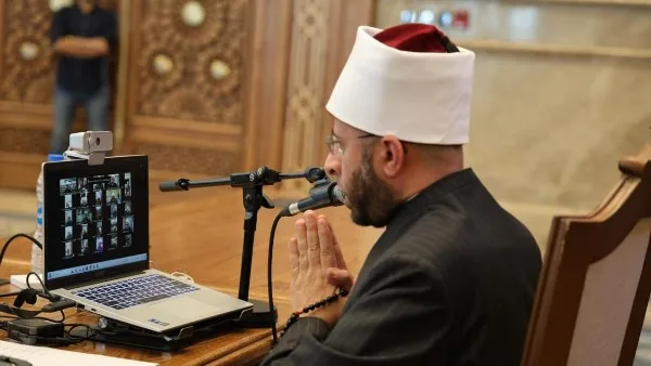 وزير الأوقاف يبرز ضرورة الاحتفاء بالأئمة المجتهدين ومحاسبة المتهاونين في واجباتهم وزير الأوقاف يبرز ضرورة الاحتفاء بالأئمة المجتهدين ومحاسبة المتهاونين في واجباتهم