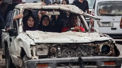 وسائل إعلام عبرية تكشف عن “تقدم ملحوظ وغير متوقع” في مفاوضات التهدئة في غزة: الطريق مهيأ لإبرام اتفاق ينهي النزاع. وسائل إعلام عبرية تكشف عن “تقدم ملحوظ وغير متوقع” في مفاوضات التهدئة في غزة: الطريق مهيأ لإبرام اتفاق ينهي النزاع.