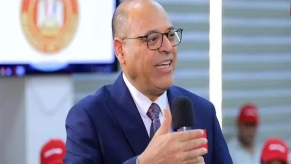 وزير العمل: الطلب على العامل المصري في الخارج بسبب خبرته في مجال الإنشاءات والمشاريع العمرانية وزير العمل: الطلب على العامل المصري في الخارج بسبب خبرته في مجال الإنشاءات والمشاريع العمرانية