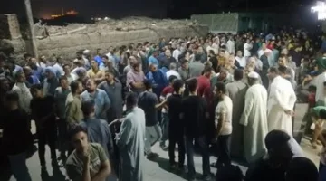 أهالي أبو حماد يودعون ثلاثة شباب توفوا في حادث مؤسف.