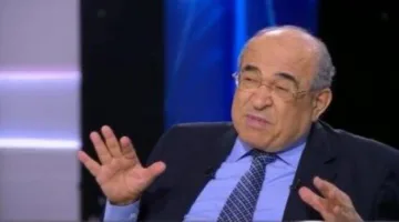 مصطفى الفقي لشريف عامر: بيان الرئاسة حول تصريحات ترامب يمثل رسالة دعم.