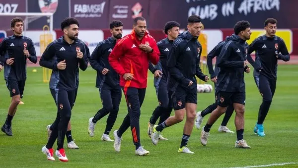 الأهلي يسعى لتوقيع عقد مع لاعب ظهير أيسر أجنبي شاب. الأهلي يسعى لتوقيع عقد مع لاعب ظهير أيسر أجنبي شاب.