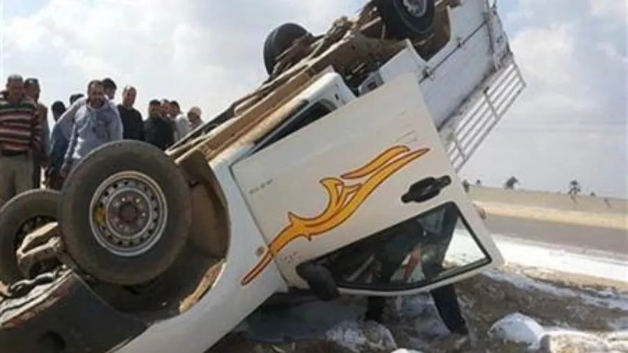 وفاة فتاة وإصابة 8 آخرين بينهم 4 أطفال جراء انقلاب سيارة في البحيرة وفاة فتاة وإصابة 8 آخرين بينهم 4 أطفال جراء انقلاب سيارة في البحيرة