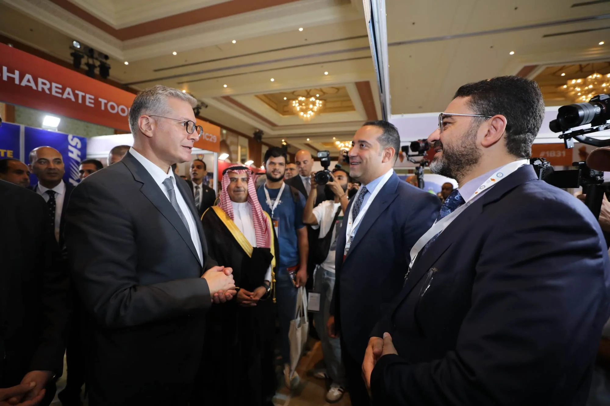 وزير النفط ي inaugurates معرض مؤتمر التعدين وزير النفط ي inaugurates معرض مؤتمر التعدين