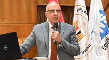 صيانة المجاري المائية وتوفير الأراضي وصيانة الجسور.. وزير الري يستعرض احتياجات المواطنين مع النواب