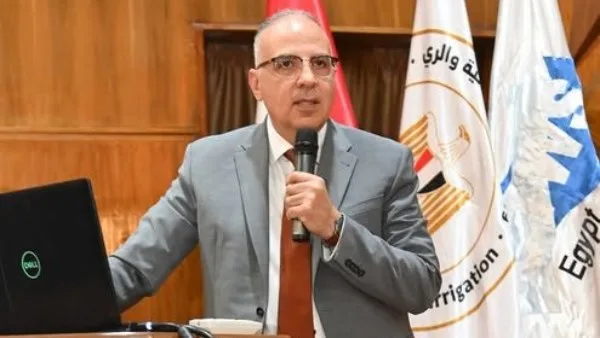 صيانة المجاري المائية وتوفير الأراضي وصيانة الجسور.. وزير الري يستعرض احتياجات المواطنين مع النواب صيانة المجاري المائية وتوفير الأراضي وصيانة الجسور.. وزير الري يستعرض احتياجات المواطنين مع النواب