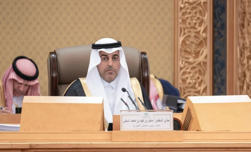 الشورى يقترح على مجمع الملك سلمان للغة العربية بحث إنشاء مكاتب داخل وخارج المملكة. الشورى يقترح على مجمع الملك سلمان للغة العربية بحث إنشاء مكاتب داخل وخارج المملكة.