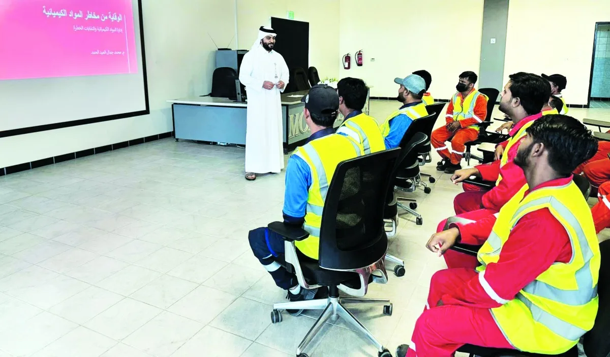 دورة تدريبية لموظفي نقطة عبور أبوسمرة دورة تدريبية لموظفي نقطة عبور أبوسمرة