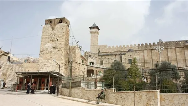 الخارجية الفلسطينية تنبه من آثار فرض السيطرة الإسرائيلية على الحرم الإبراهيمي. الخارجية الفلسطينية تنبه من آثار فرض السيطرة الإسرائيلية على الحرم الإبراهيمي.