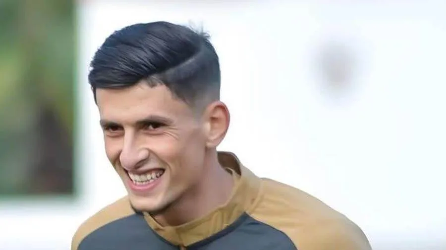 الزمالك يفكر في الإبقاء على صلاح مصدق بعد إصابة حسام بقطع في الرباط الصليبي الزمالك يفكر في الإبقاء على صلاح مصدق بعد إصابة حسام بقطع في الرباط الصليبي