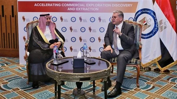 كريم بدوي: نسعى إلى خلق بيئة استثمارية جذابة في قطاع التعدين من خلال رؤية قانونية واضحة. كريم بدوي: نسعى إلى خلق بيئة استثمارية جذابة في قطاع التعدين من خلال رؤية قانونية واضحة.