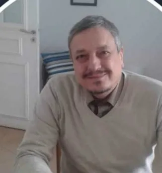يونس فنيش: المغرب: الأسد لا يخاف من الضباع يونس فنيش: المغرب: الأسد لا يخاف من الضباع