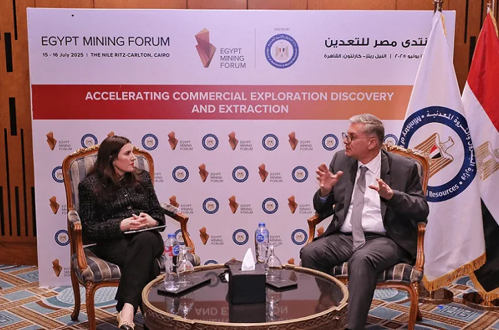 أنجلو جولد تتفاوض مع الحكومة المصرية لتسريع إصدار حقوق الاستغلال في مناطق امتياز جديدة. أنجلو جولد تتفاوض مع الحكومة المصرية لتسريع إصدار حقوق الاستغلال في مناطق امتياز جديدة.