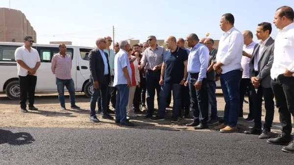 تنبيه مهم من محافظ الجيزة لمالكي المنشآت والمصانع على طريق الأتوستراد تنبيه مهم من محافظ الجيزة لمالكي المنشآت والمصانع على طريق الأتوستراد