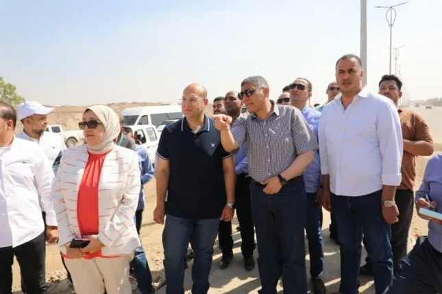 محافظ الجيزة يتابع تقدم أعمال رصف وتحديث طريق الأوتوستراد ومبادرات “حياة كريمة” محافظ الجيزة يتابع تقدم أعمال رصف وتحديث طريق الأوتوستراد ومبادرات “حياة كريمة”