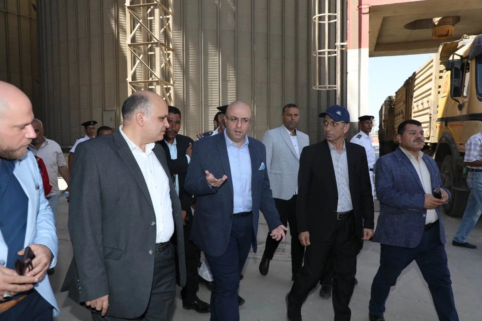 تفاصيل زيارة محافظ بني سويف إلى “مجمع صوامع سدس” تفاصيل زيارة محافظ بني سويف إلى “مجمع صوامع سدس”