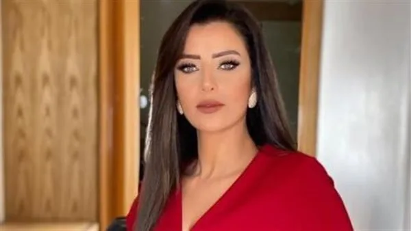 نيفين مختار لـ “رضوى الشربيني”: لا يمكن انتقاد الأم بشكل جارح حتى في حالة خطأها. نيفين مختار لـ “رضوى الشربيني”: لا يمكن انتقاد الأم بشكل جارح حتى في حالة خطأها.