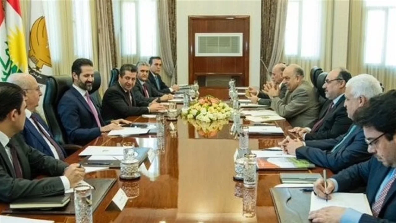 مصدر رسمي: لا توجد اتفاقية مع أربيل في الوقت الراهن ونترقب تنفيذ الإقليم لتعهداته. مصدر رسمي: لا توجد اتفاقية مع أربيل في الوقت الراهن ونترقب تنفيذ الإقليم لتعهداته.