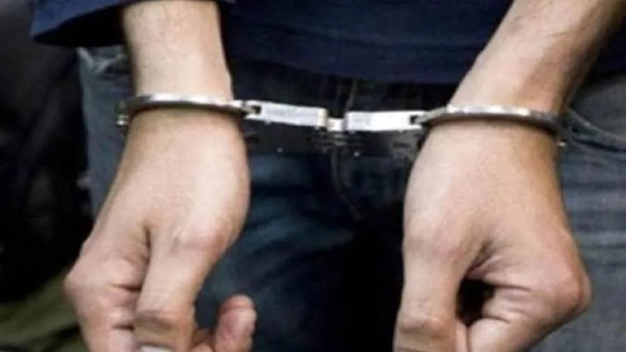 اعتقال شخص لإدارته مؤسسة تعليمية غير مصرح بها في القاهرة للغش والنصب على المواطنين اعتقال شخص لإدارته مؤسسة تعليمية غير مصرح بها في القاهرة للغش والنصب على المواطنين