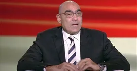 هشام نصر يراجع تقدم العمل في فرع أكتوبر ويبدأ تركيب ملاعب لكرة القدم.