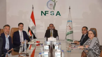 رئيس الهيئة القومية لسلامة الغذاء يستقبل المستشار التجاري لسفارة النمسا في القاهرة ومدير العمليات الإقليمية لشركة “ريد بل” العالمية لمشروبات الطاقة.