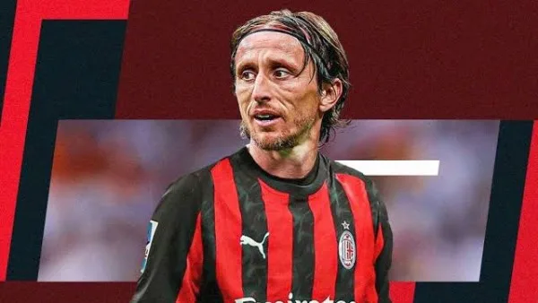 مودريتش يشرح دوافع انضمامه لميلان وسرّ استمراره في اللعب حتى سن الأربعين