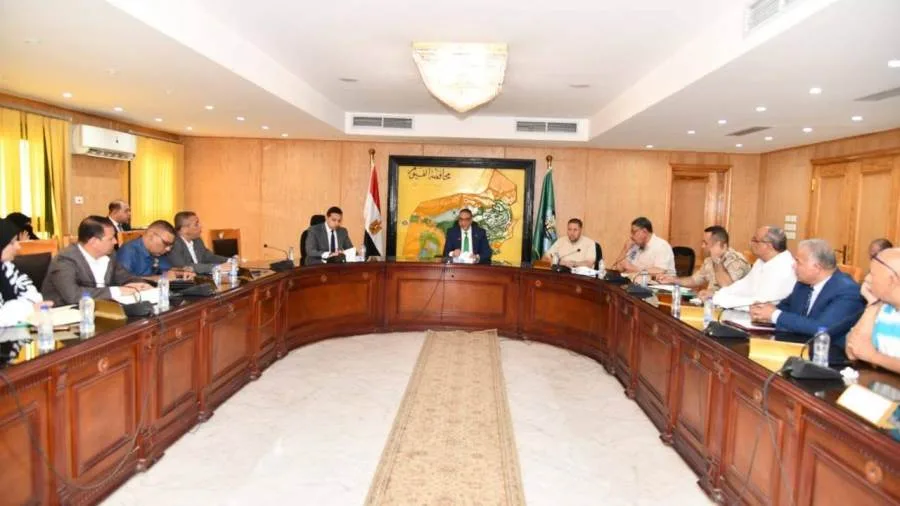 محافظ الفيوم: تعزيز الاستعدادات والتأهب الكامل لكافة اللجان لاستقبال ماراثون انتخابات مجلس الشيوخ محافظ الفيوم: تعزيز الاستعدادات والتأهب الكامل لكافة اللجان لاستقبال ماراثون انتخابات مجلس الشيوخ