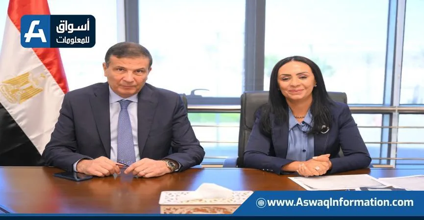 وزير الزراعة ووزير التضامن الاجتماعي يناقشان إنشاء معرض دائم لـ”ديارنا” لدعم تمكين المرأة الريفية اقتصاديًا وزير الزراعة ووزير التضامن الاجتماعي يناقشان إنشاء معرض دائم لـ”ديارنا” لدعم تمكين المرأة الريفية اقتصاديًا