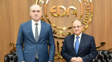 رئيس هيئة الدواء المصرية يلتقي سفير بيلاروسيا لمناقشة سبل تعزيز التعاون في المجال الدوائي وزيادة الوصول إلى الأسواق العالمية.