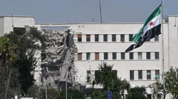 مكسيم خليل ومحمود نصر والشامي وغيرهم من النجوم السوريين يعبرون عن استنكارهم لأحداث السويداء والهجمات الإسرائيلية.