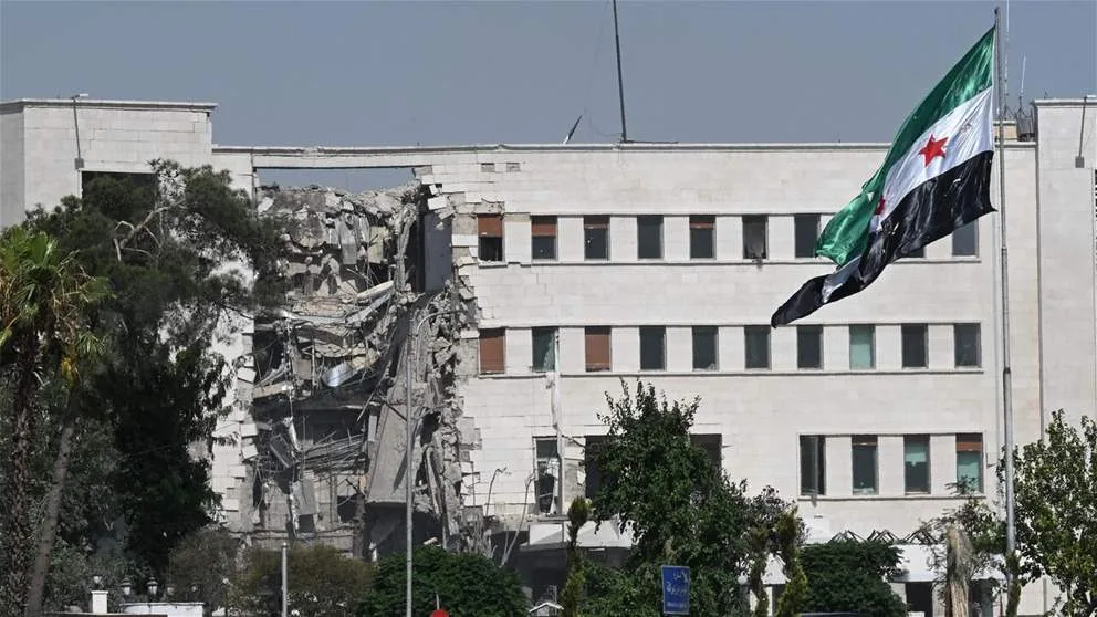 مكسيم خليل ومحمود نصر والشامي وغيرهم من النجوم السوريين يعبرون عن استنكارهم لأحداث السويداء والهجمات الإسرائيلية. مكسيم خليل ومحمود نصر والشامي وغيرهم من النجوم السوريين يعبرون عن استنكارهم لأحداث السويداء والهجمات الإسرائيلية.