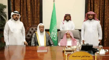 مفتي عام المملكة يستقبل المفوض للإفتاء في منطقة مكة المكرمة