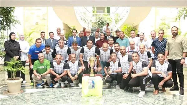 “النشار” يكرم أبطال المطارات المصرية بعد فوزهم في بطولات القاهرة الكبرى وتأهلهم لبطولة الجمهورية “النشار” يكرم أبطال المطارات المصرية بعد فوزهم في بطولات القاهرة الكبرى وتأهلهم لبطولة الجمهورية