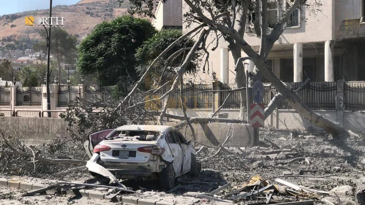 الكيان الإسرائيلي يطلق هجمات على مقر هيئة الأركان السورية. الكيان الإسرائيلي يطلق هجمات على مقر هيئة الأركان السورية.