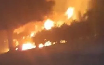 نشوب حريق كبير في مزارع النخيل بالخانكة.. والدفاع المدني يتدخل للسيطرة عليه نشوب حريق كبير في مزارع النخيل بالخانكة.. والدفاع المدني يتدخل للسيطرة عليه