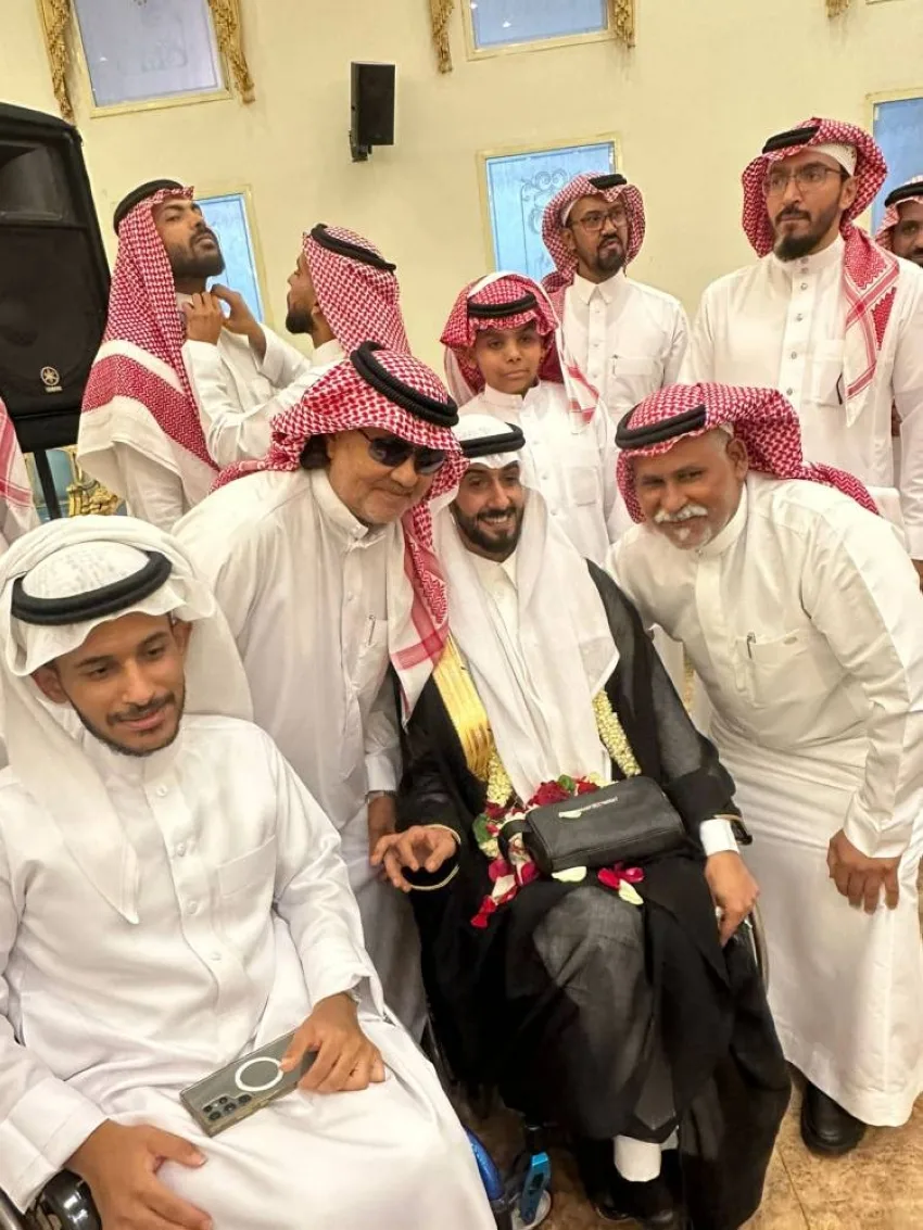 أسرتا مدخلي ونجم تُحييان حفل زفاف محمد أسرتا مدخلي ونجم تُحييان حفل زفاف محمد