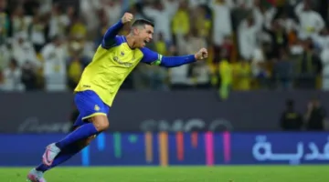رونالدو يتوج بجائزتي أفضل لاعب لهذا الموسم وأفضل هدف