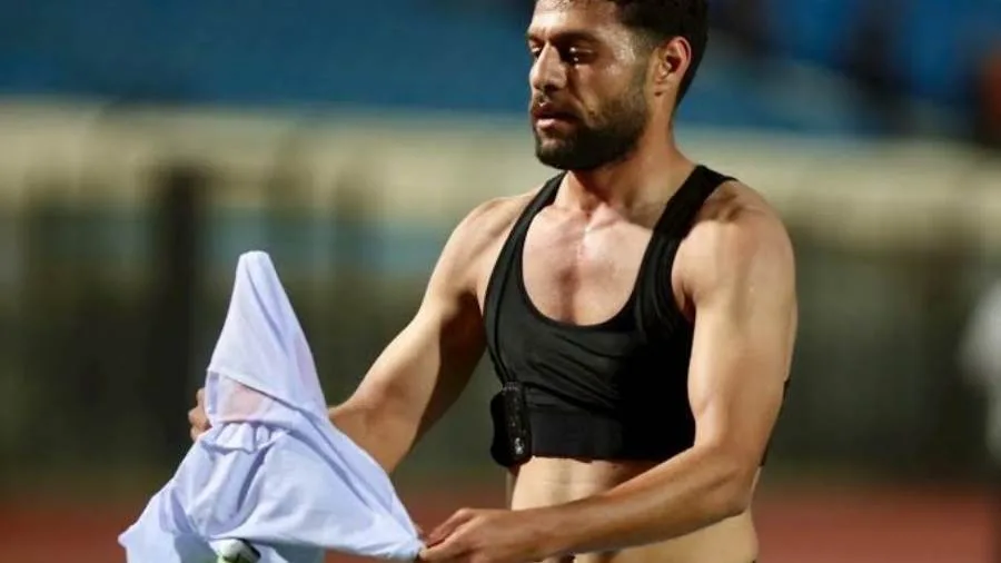 مصطفى شلبي يترك مجموعة “واتس آب” الزمالك.. وإعلان انتقاله إلى البنك الأهلي خلال ساعات. مصطفى شلبي يترك مجموعة “واتس آب” الزمالك.. وإعلان انتقاله إلى البنك الأهلي خلال ساعات.