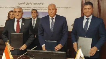 تحديثات الوادي الجديد: المحافظ يوقع عقد مشروع “الواحات الخضراء” ويعلن عن تحرير 23 مخالفة