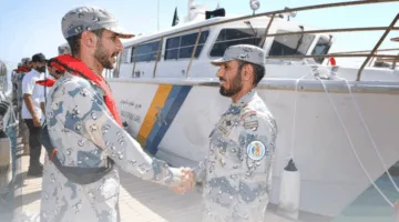 مدير حرس الحدود يطلع على الأقسام والوحدات البرية والبحرية في منطقة تبوك