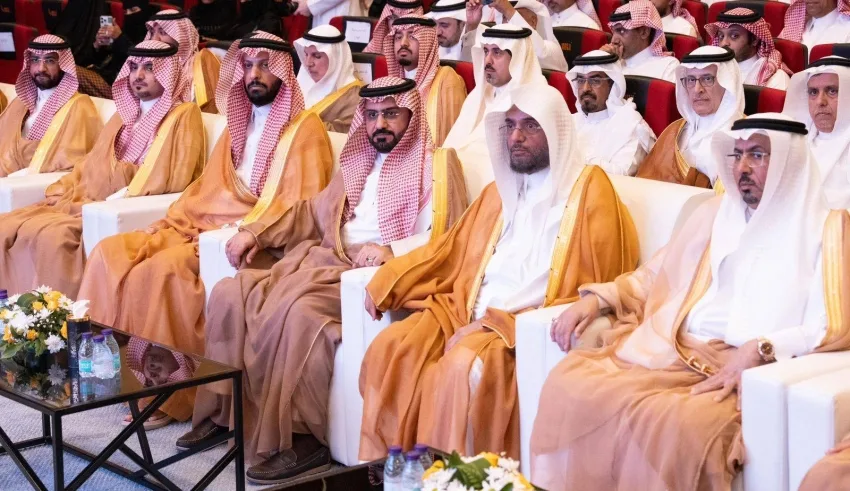 برعاية محافظ الأحساء، وكيل المحافظة يحضر الحفل الختامي لمبادرة روح وريحان. برعاية محافظ الأحساء، وكيل المحافظة يحضر الحفل الختامي لمبادرة روح وريحان.