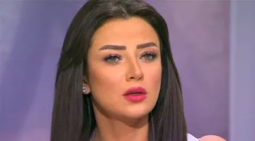 استمرارًا لبرنامجه “هي وبس”: كيف تختارين الصديقة المناسبة؟ ردود رضوى الشربيني