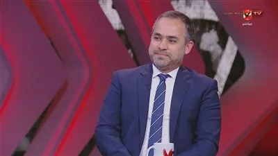 محمد ثابت يودع الأهلي مقدماً شكره للخطيب ومحمد رمضان وجمهور النادي محمد ثابت يودع الأهلي مقدماً شكره للخطيب ومحمد رمضان وجمهور النادي