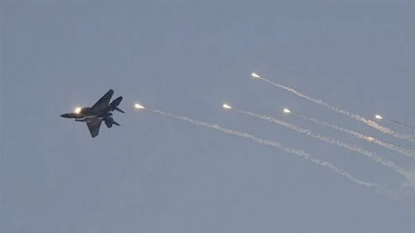 عاجل.. سلاح الجو الإسرائيلي يستهدف مقر اللواء 107 في ريف جبلة بسوريا عاجل.. سلاح الجو الإسرائيلي يستهدف مقر اللواء 107 في ريف جبلة بسوريا