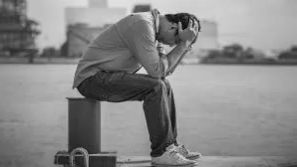 تحقيق حول محاولة شاب الانتحار عبر بث مباشر على فيسبوك