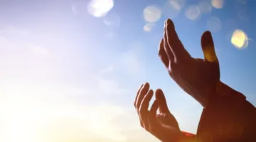 كيفية الاعتماد على الله؟… 3 خطوات ودعاء لجلب البركة والرزق