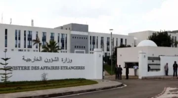 الجزائر تندد بقوة بالهجمات الإسرائيلية على سوريا