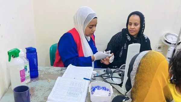 أسوان في يوم واحد: متابعة لمشروعات حياة كريمة ومبادرة صحة 100 مليون أسوان في يوم واحد: متابعة لمشروعات حياة كريمة ومبادرة صحة 100 مليون