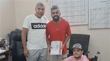 الشمس يتعاقد مع محمود سامي، صانع ألعاب سموحة السابق، لمدة موسمين.